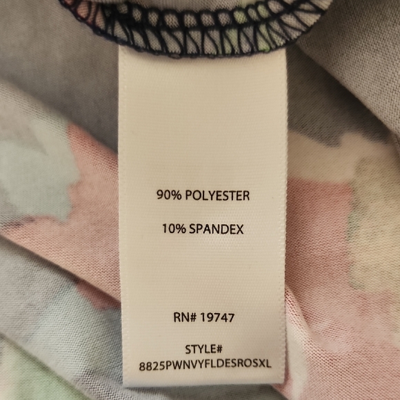 The Pioneer Woman Colorful Floral Three Quarters Sleeves Top - Picture 10 of 10